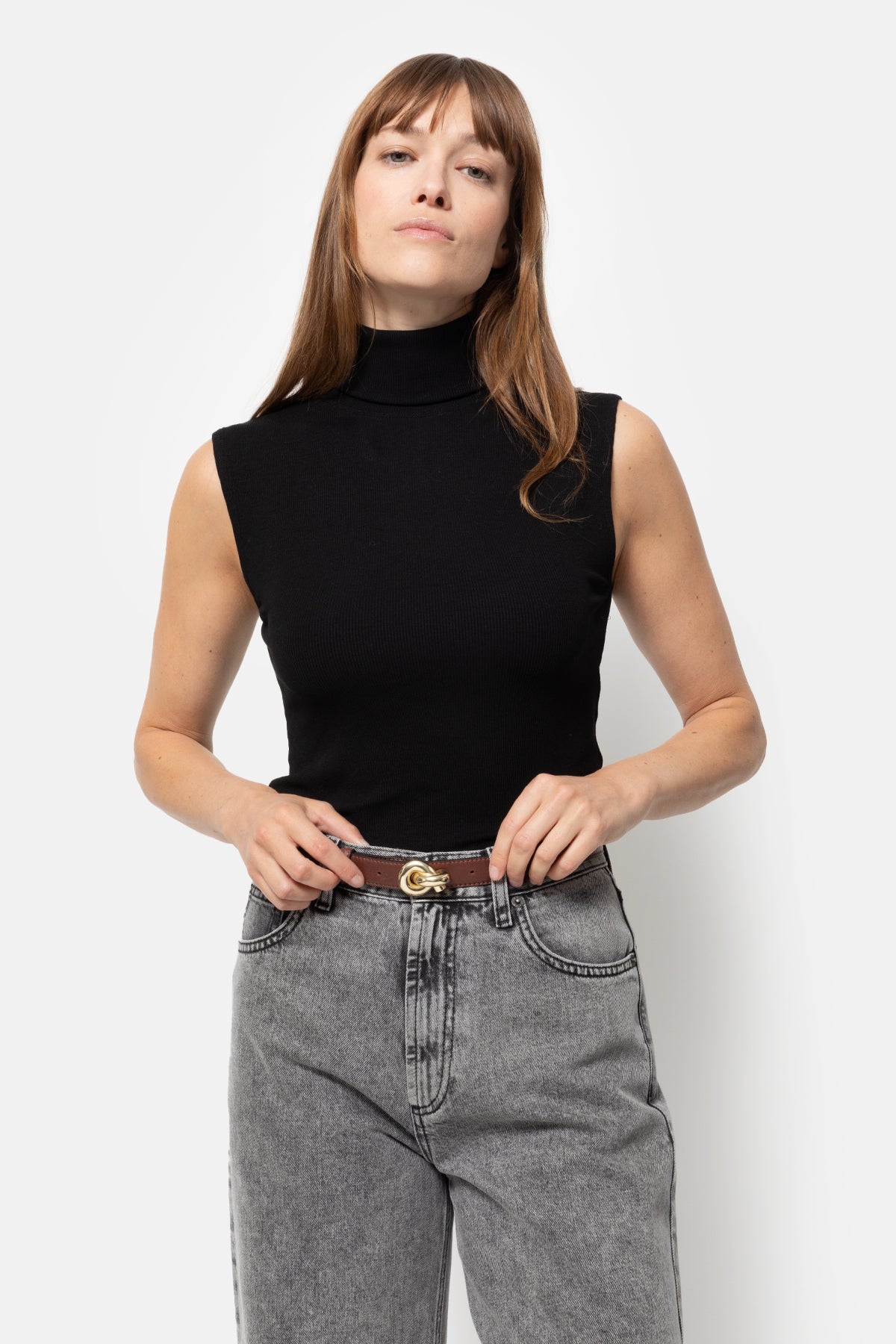 Martou Sleeveless Ribbed Turtle Neck Top | Black
