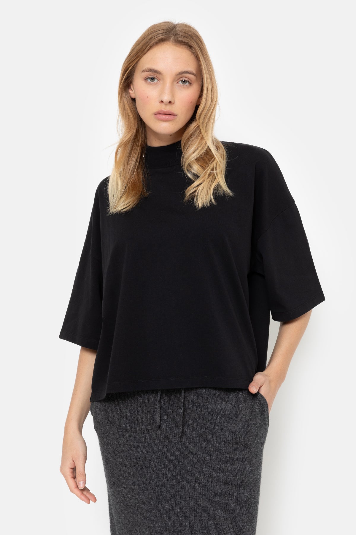 Member High Neck T-Shirt | Black