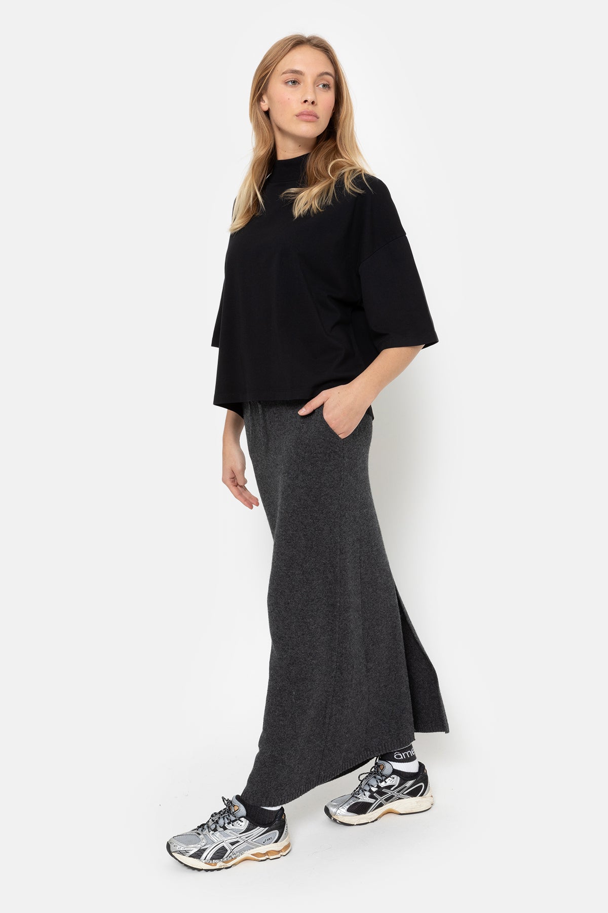 Member High Neck T-Shirt | Black