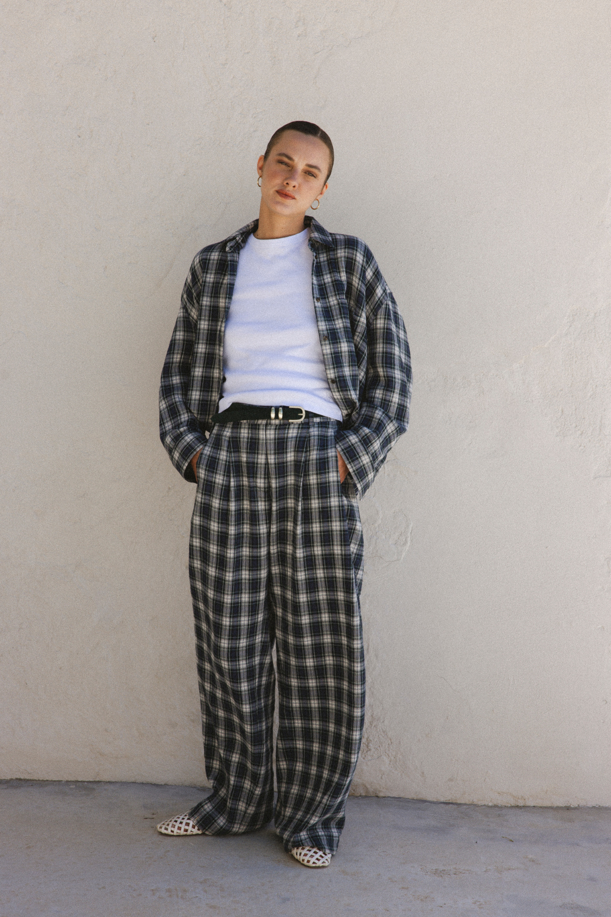 Marta Pleated Pants | Navy checkered