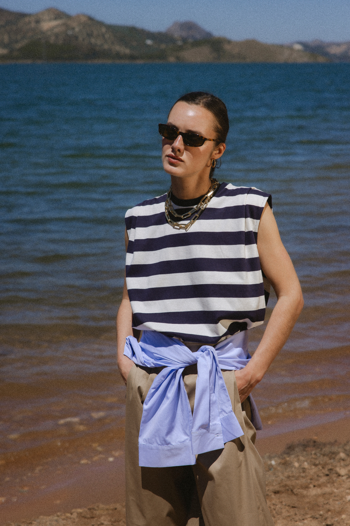 Oxo Sleeveless T-Shirt | Navy & White
