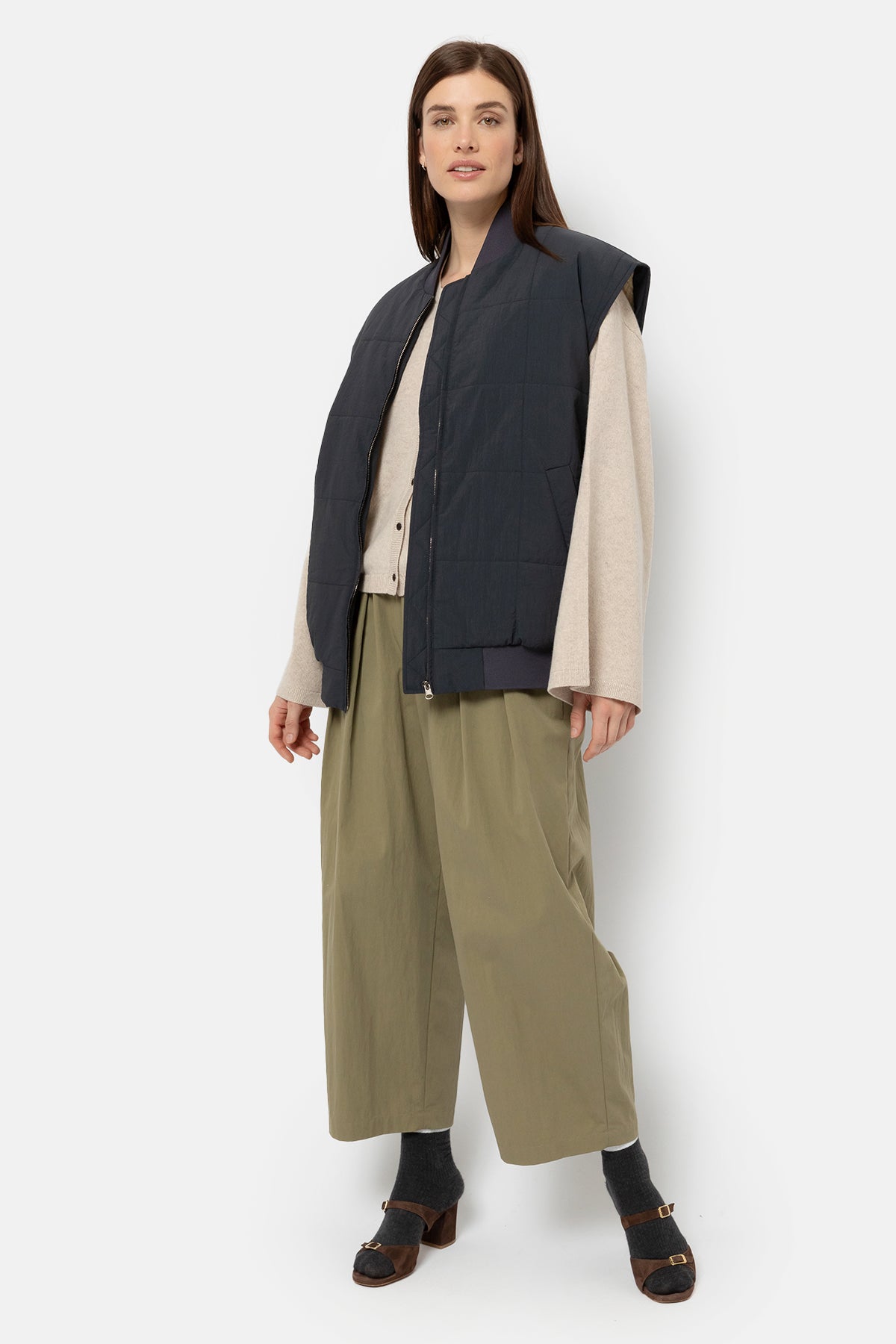 り Bibiy ANGIE SLEEVELESS JACKET ネイビー THE VIRIDI-ANNE（ザ ヴィリディアン） TVA 23AW BOA SLEEVELESS