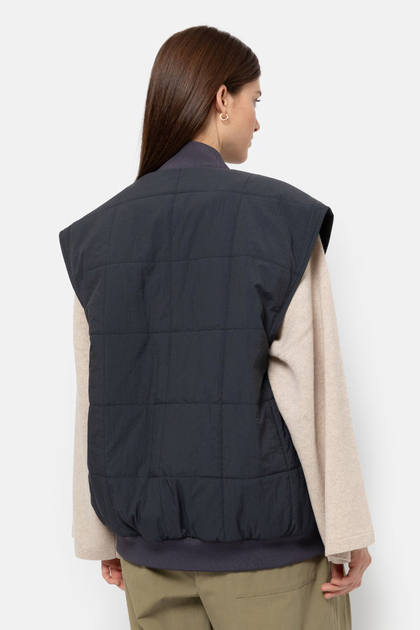 Keira Sleeveless Bomber Jacket | Dark Grey w/ Teddy Lining