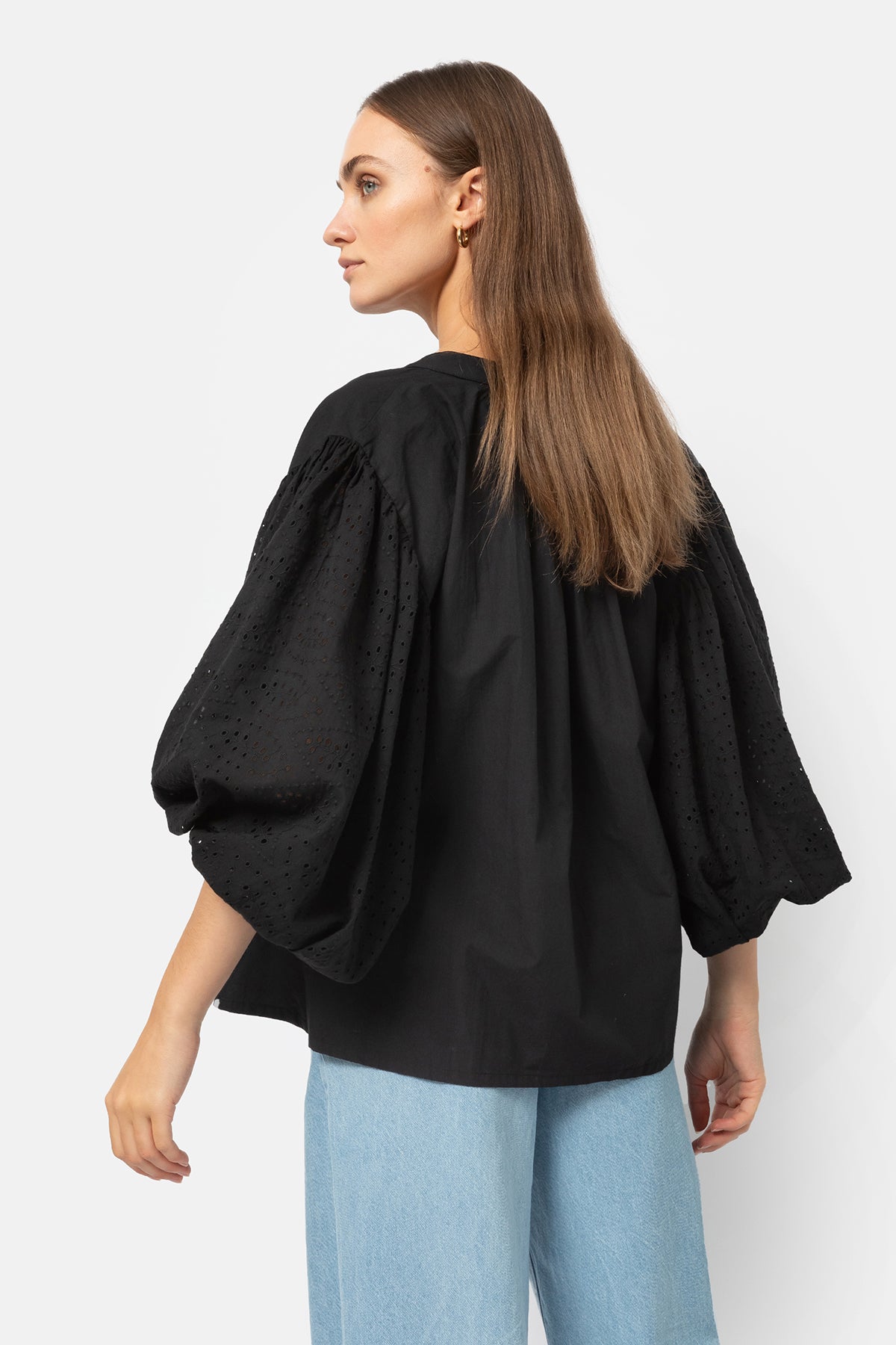 Islande Top with Puff Sleeves | Black Embroidered Cotton