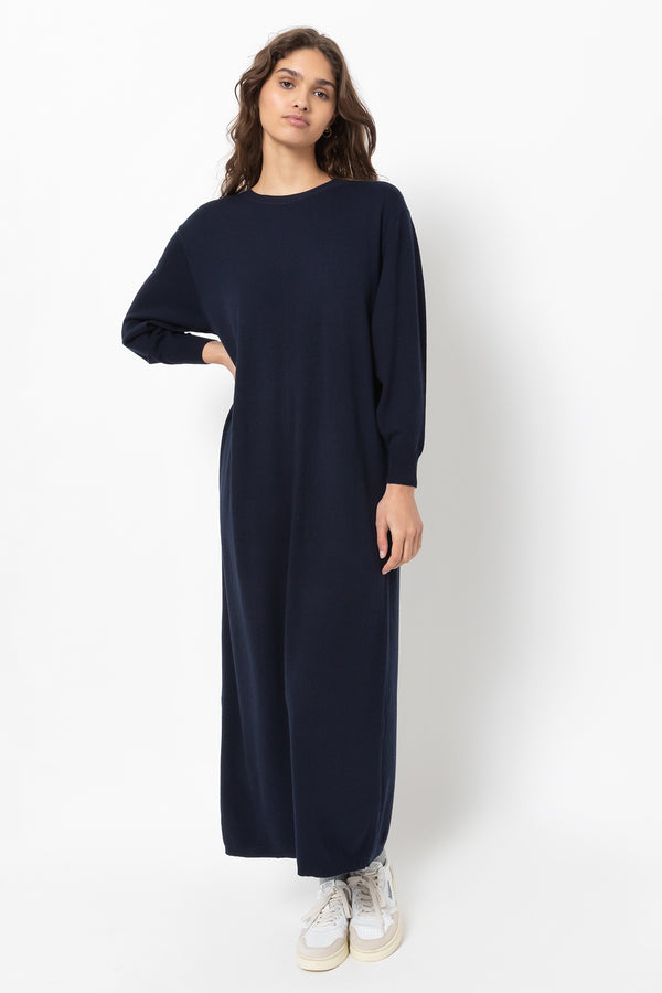 Robe tricotée longue Inka avec dos en V | Bleu Marine