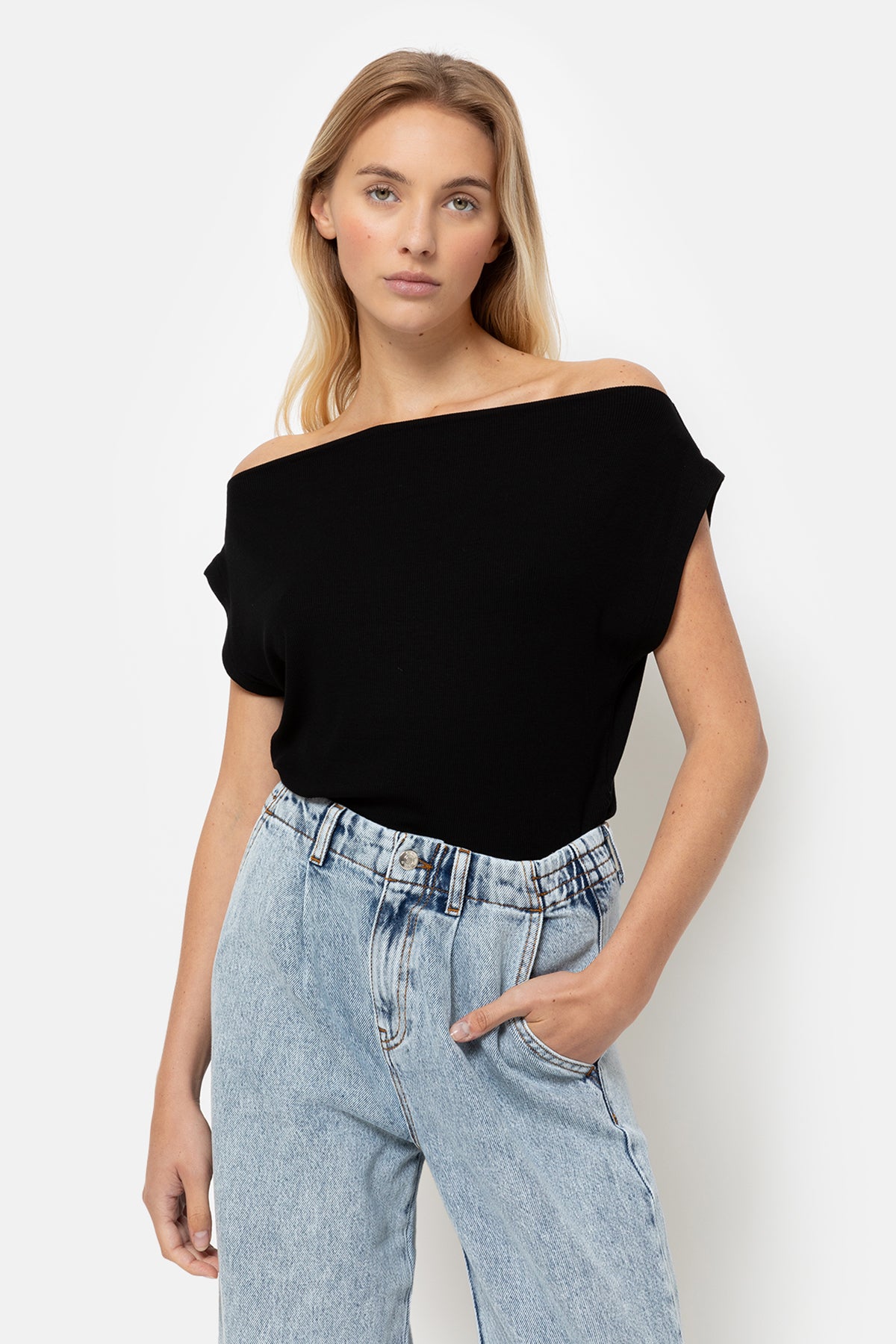 Lexi Off Shoulder Top | Black