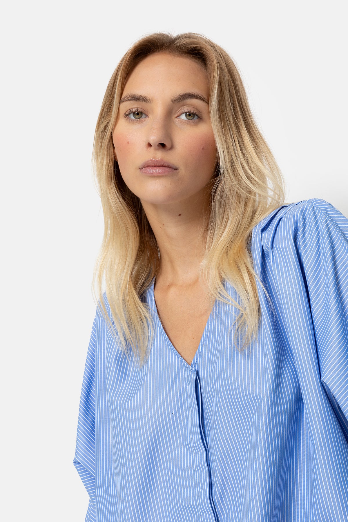 Chemise Louane à épaules rembourrées | Bleu