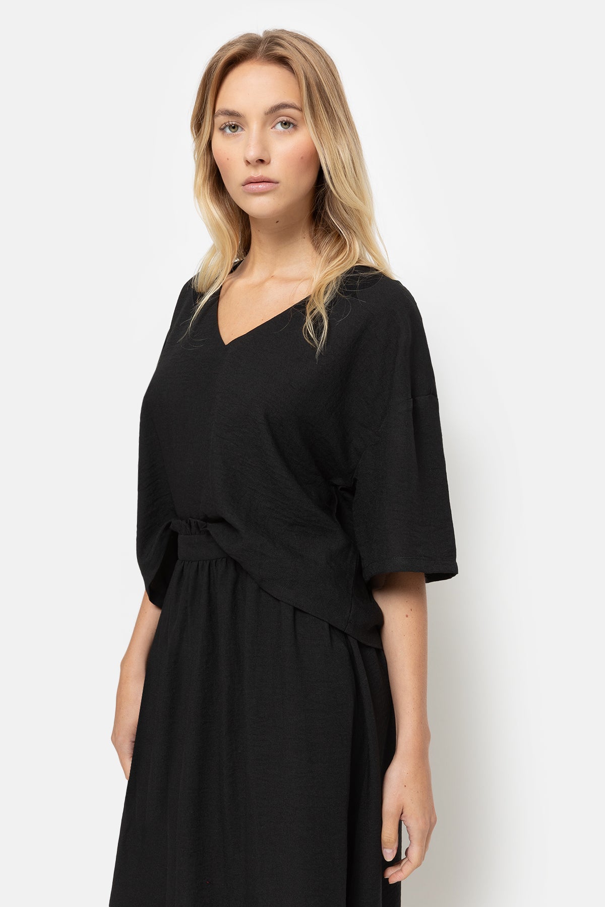 Lol Linen | Black