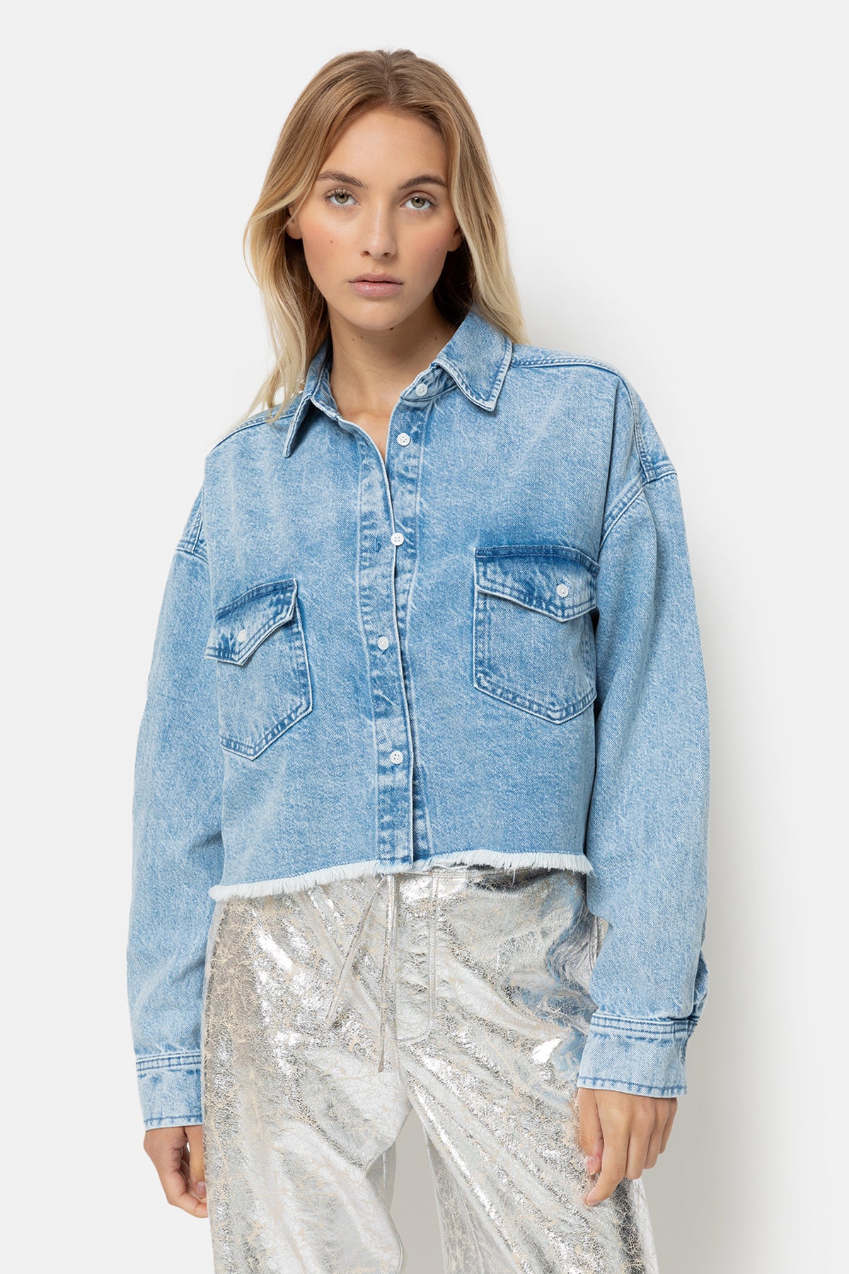 Jyvais Cropped Denim Jacket | Light-Blue Denim