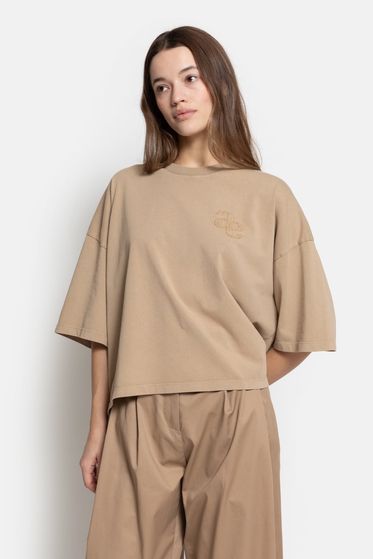 Eloise-A Boxy T-Shirt | Vintage Camel
