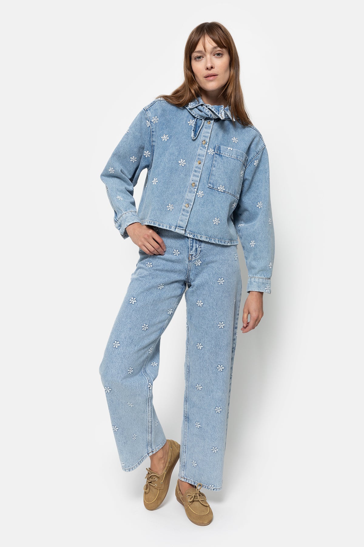 Nobody Shirt With Removable Scarf | Denim Blue flowers