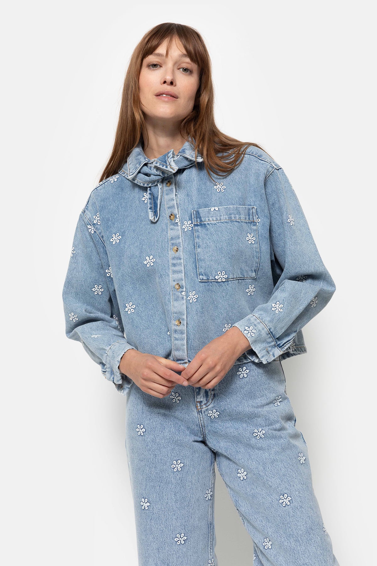 Nobody Shirt With Removable Scarf | Denim Blue flowers