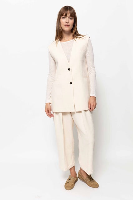 Noble Sleeveless Blazer | Ecru