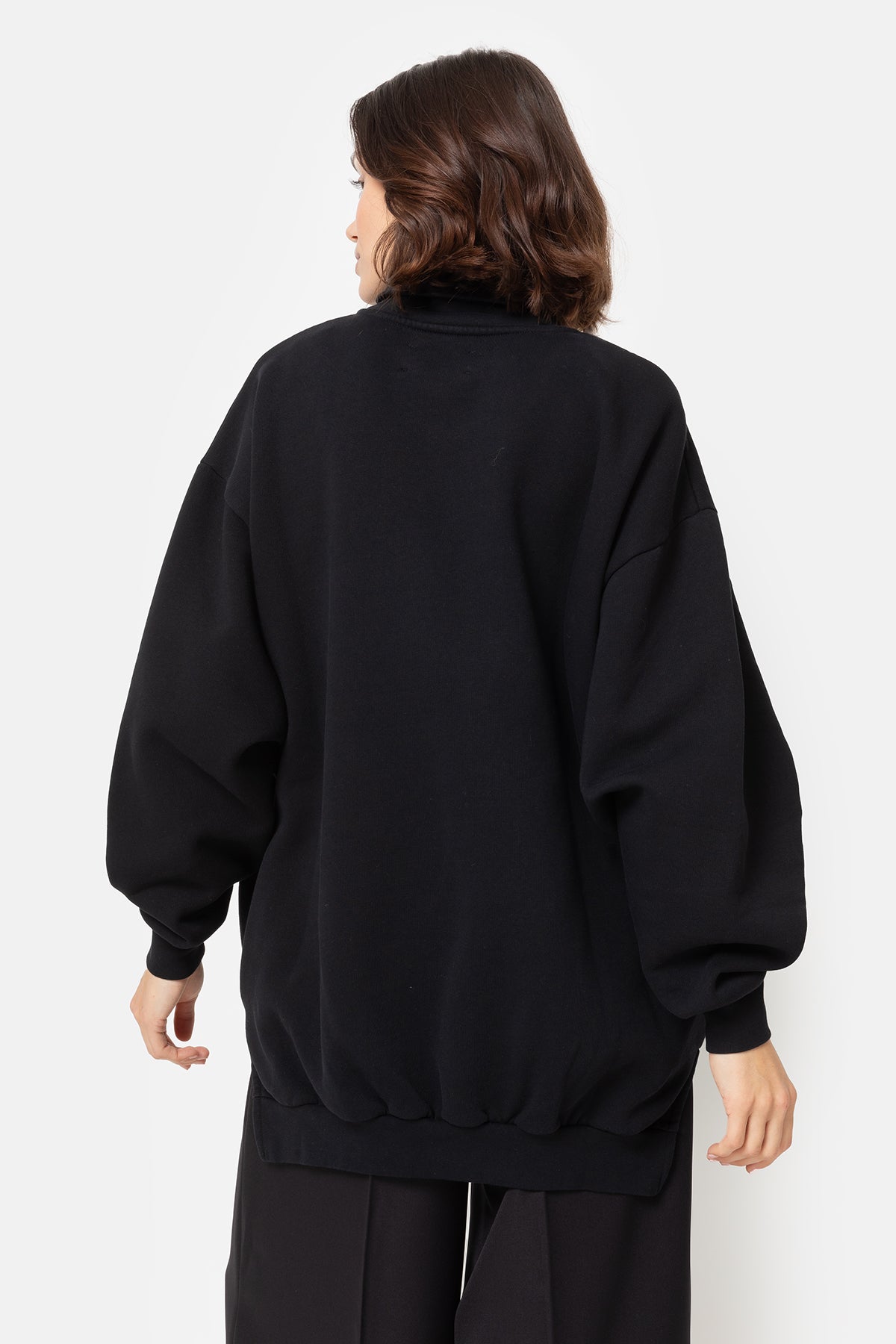 Keep Turtleneck Oversized Sweatshirt | Black