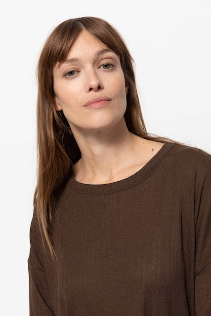 Klaxon T-shirt | Brown Lace