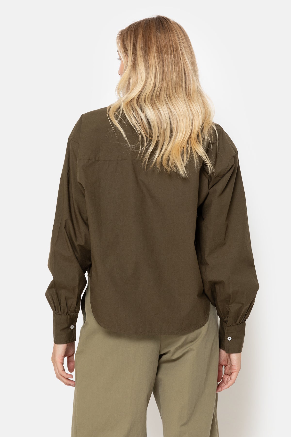 Karlotta Cropped Shirt | Khaki Green – Âme antwerp