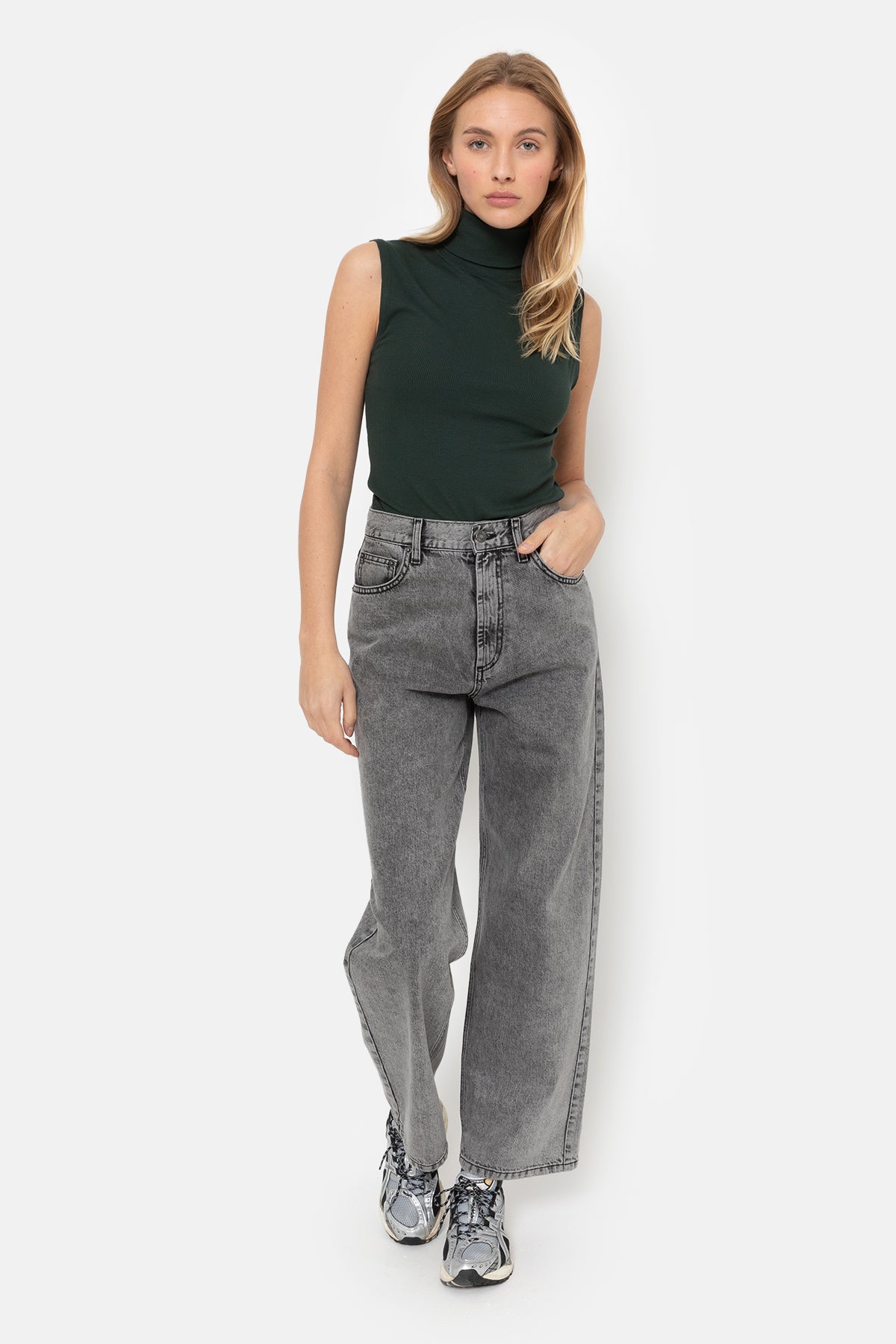 Mimi Straight Denim | Grey