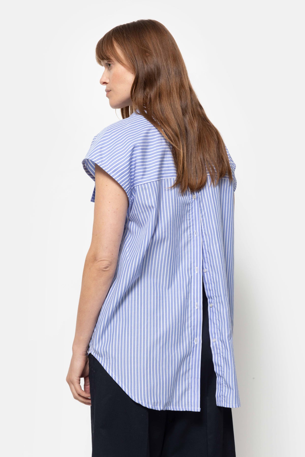 Chemise sans manches Nisrine rayée | Bleu & Blanc