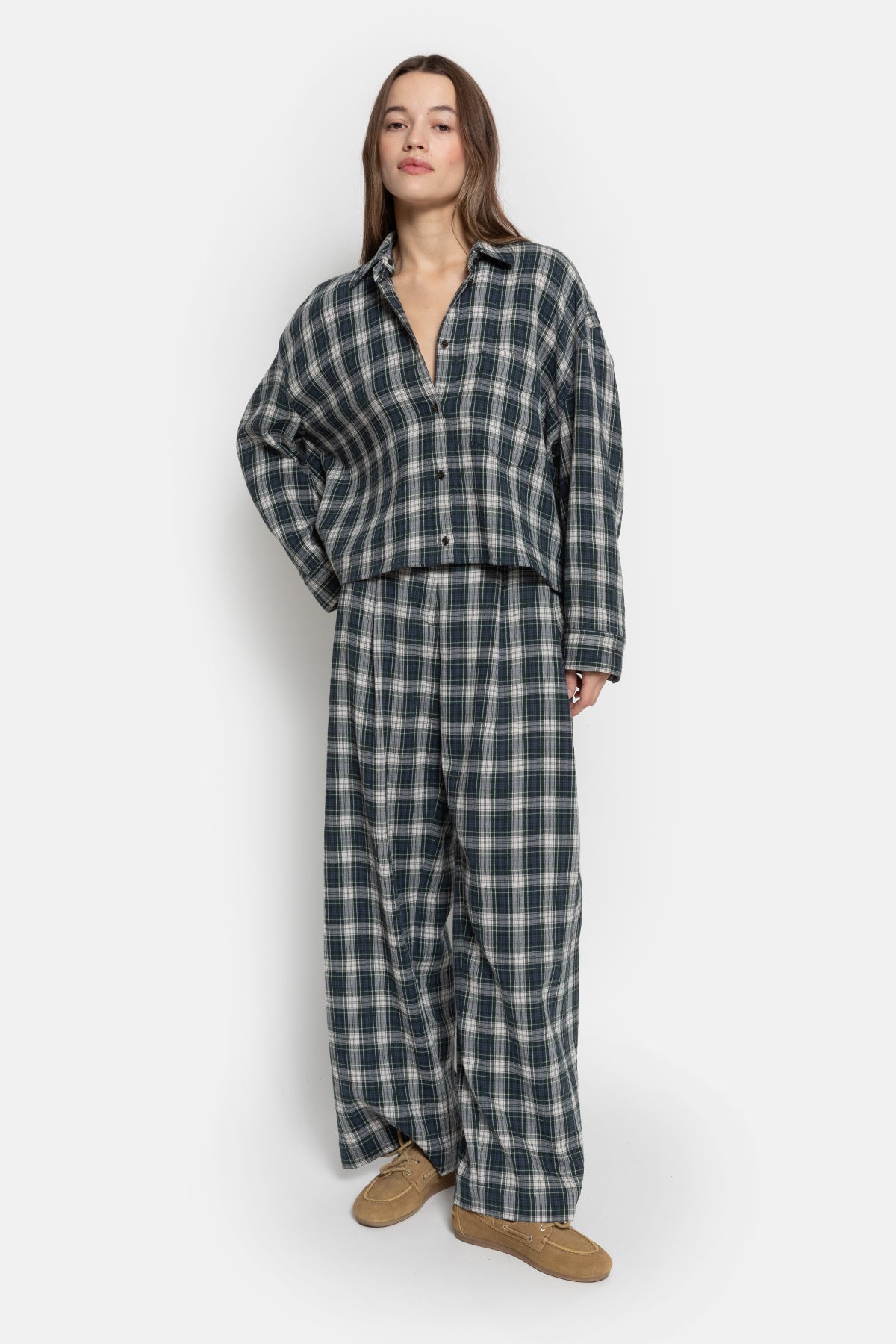 Marta Pleated Pants | Navy checkered