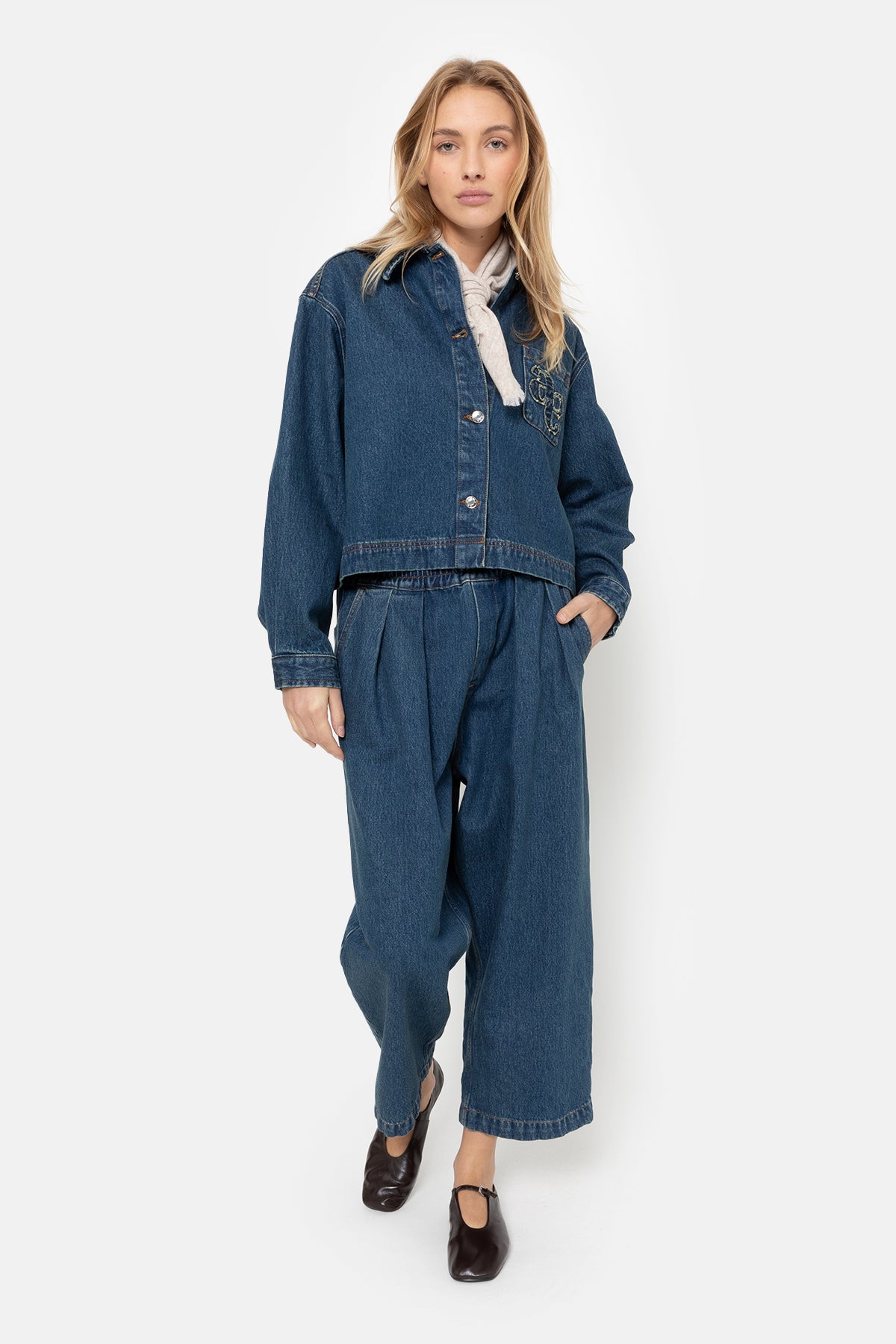 Kick Pleated Denim Pants | Dark Blue