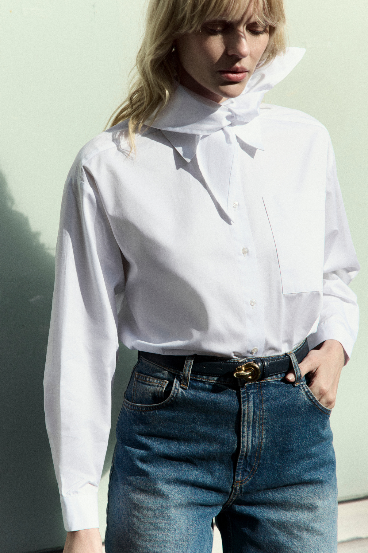 Nobody Shirt With Removable Scarf | White