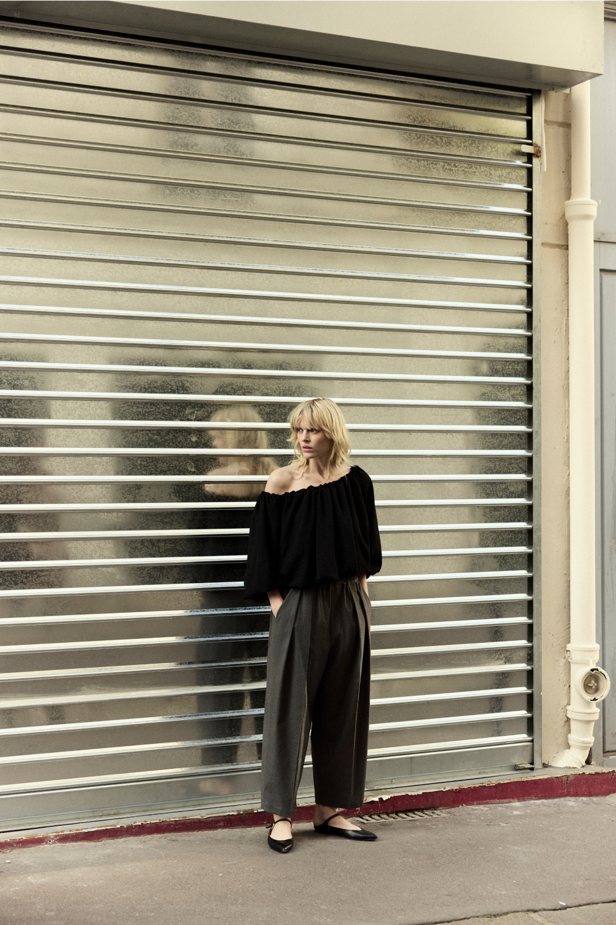 Kick Pleated Pants | Charcoal