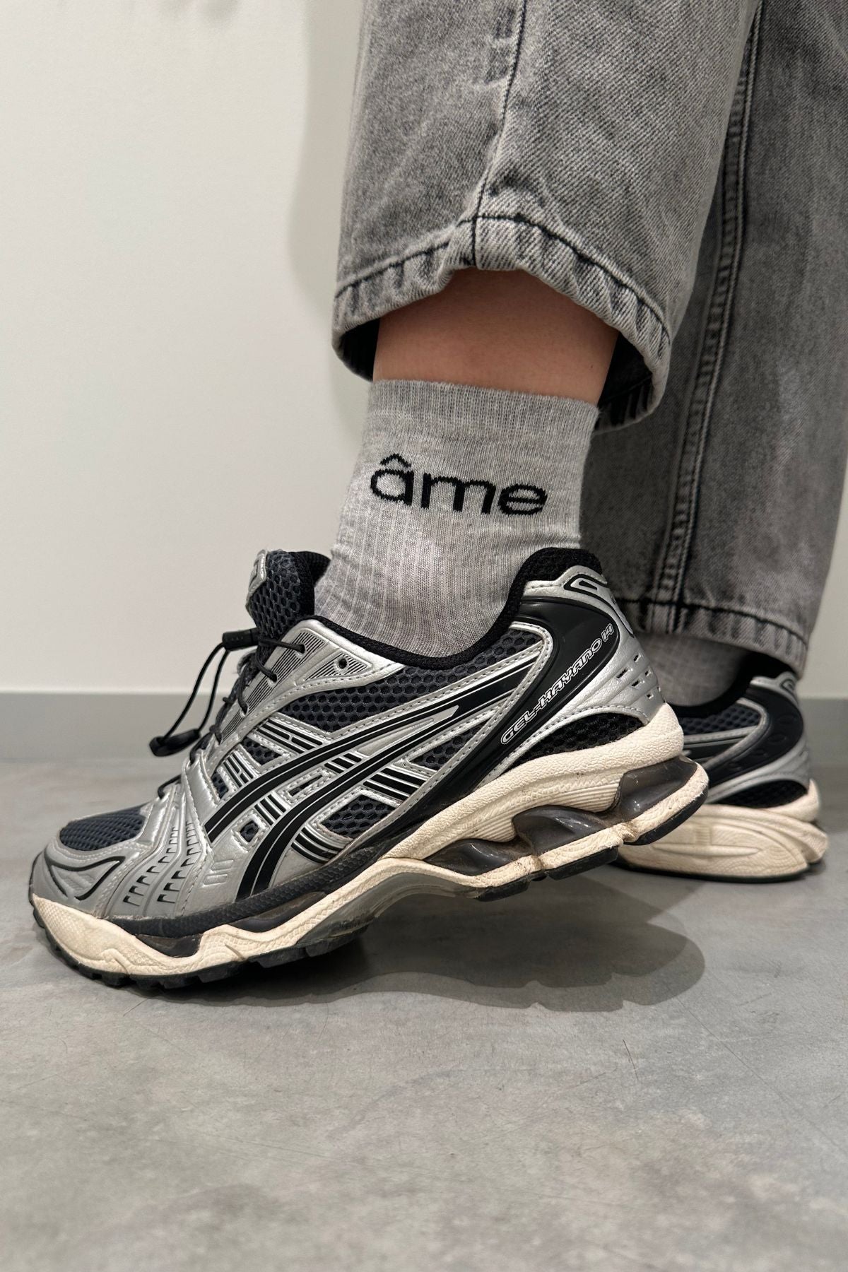 Lake Socks | Light Grey & Black