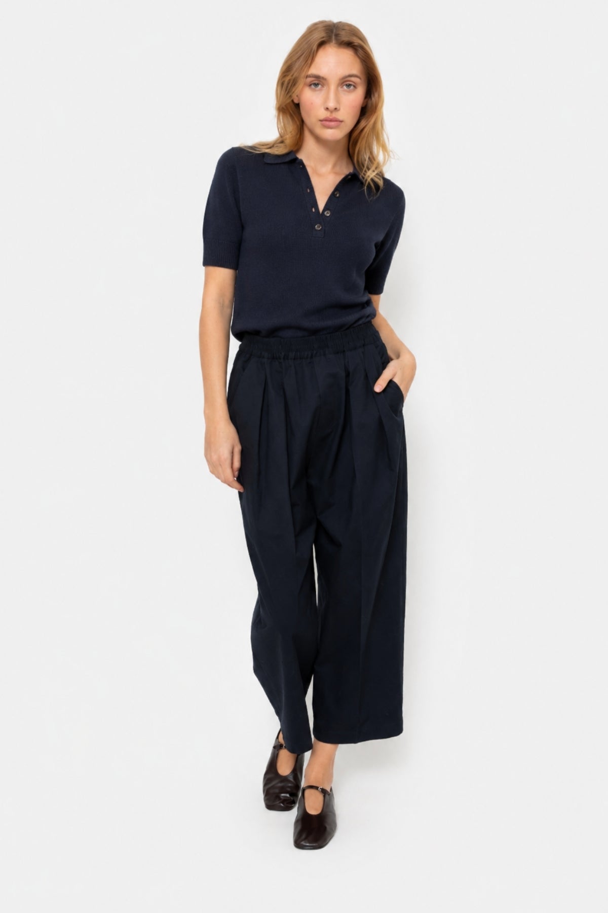 Kick Twill Pleated Pants | Navy
